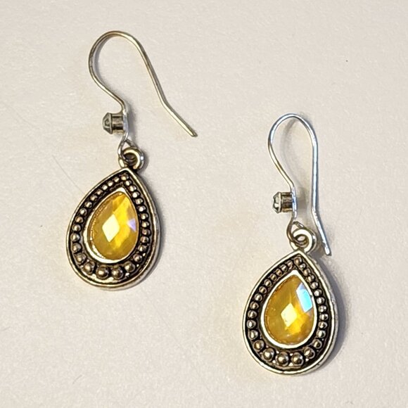 Avon Vintage Burnished Silver Tone Yellow Stone Drop Dangle Earrings - Picture 5 of 13